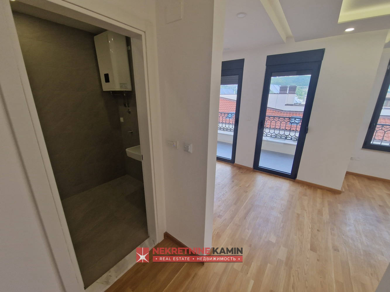 Квартира, 1109 м², 363 000$ — FAKTOR